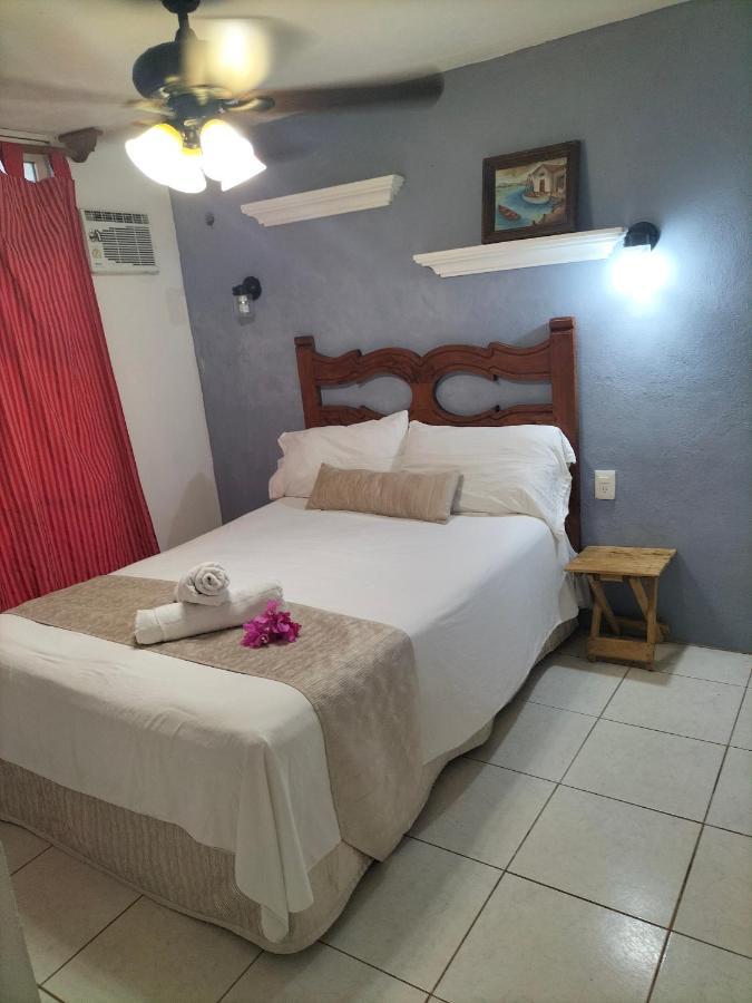 Casa Valladolid Cancún Buitenkant foto